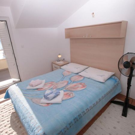 Apartmani Damir Livajic Omiš Zewnętrze zdjęcie
